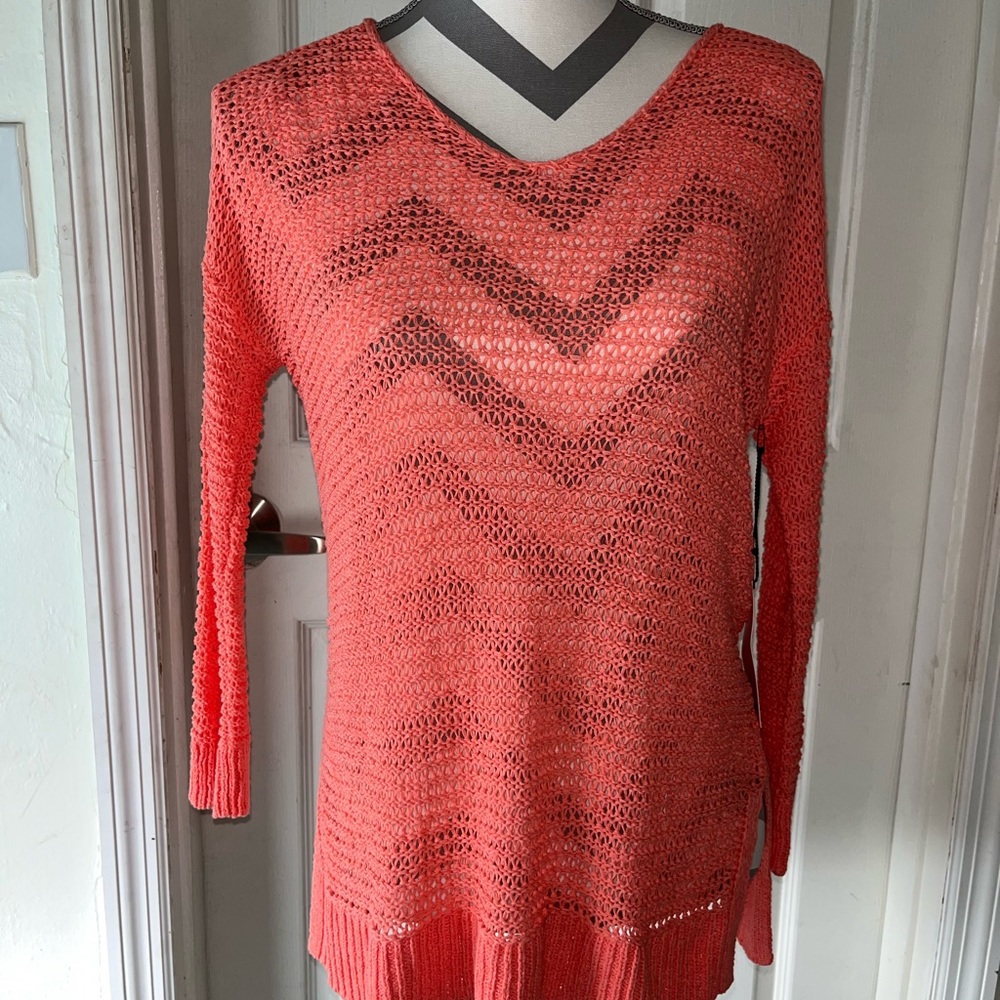 STYLUS. Elegant crochet Top with Long sleeves. New
